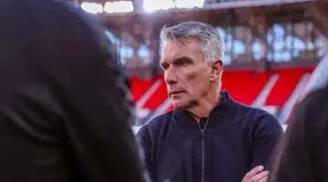 بعد 3 مباريات فقط.. الوداد البيضاوي يدرس إقالة كارتيرون من تدريب الفريق